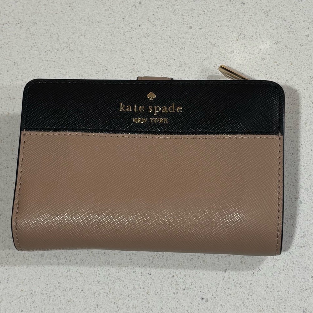 Kate Spade Black and Tan Wallet